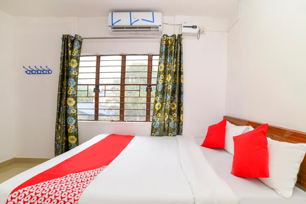 OYO 40893 Hotel Lotus Guwahati Exterior foto